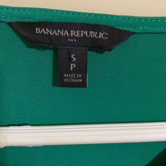 Banana Republic top in size Small - Picture 2 of 4